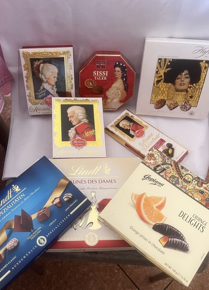Коробочки от конфет Моцарт Mozart, Sisi, Lindt. За все - 200 грн