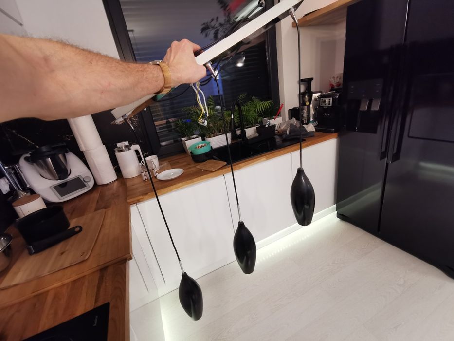 Lampa wisząca sufitowa czarna nowoczesna potrójna szklana E14