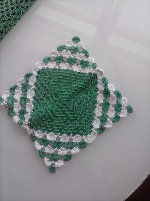 Crochet decorativo verde