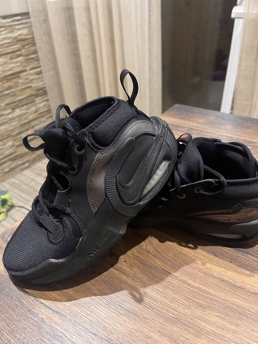 Кросівки nike . Дитячі . Розмір 34, us 2,5 , 21,5 cm.