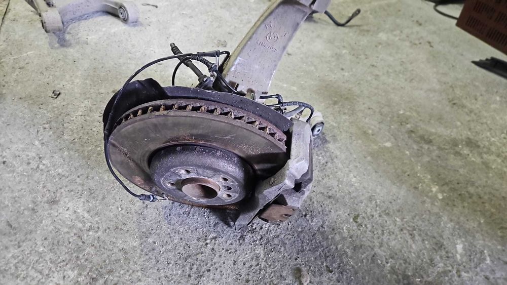 BMW F01 750i Long Lift Zwrotnica Piasta Wachacz Prawy Lewy Przód