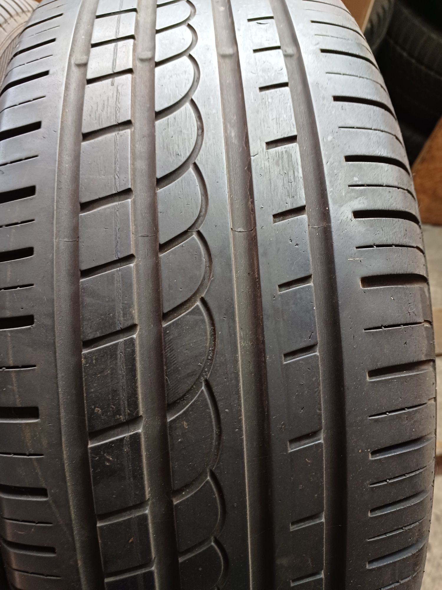 Opony letnie Pirelli 235/60/18