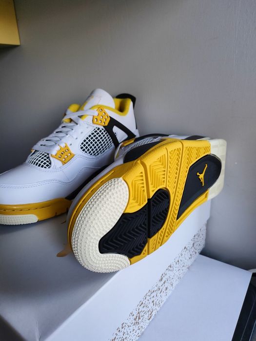 Buty Nike air jordan 4 sulfur 39