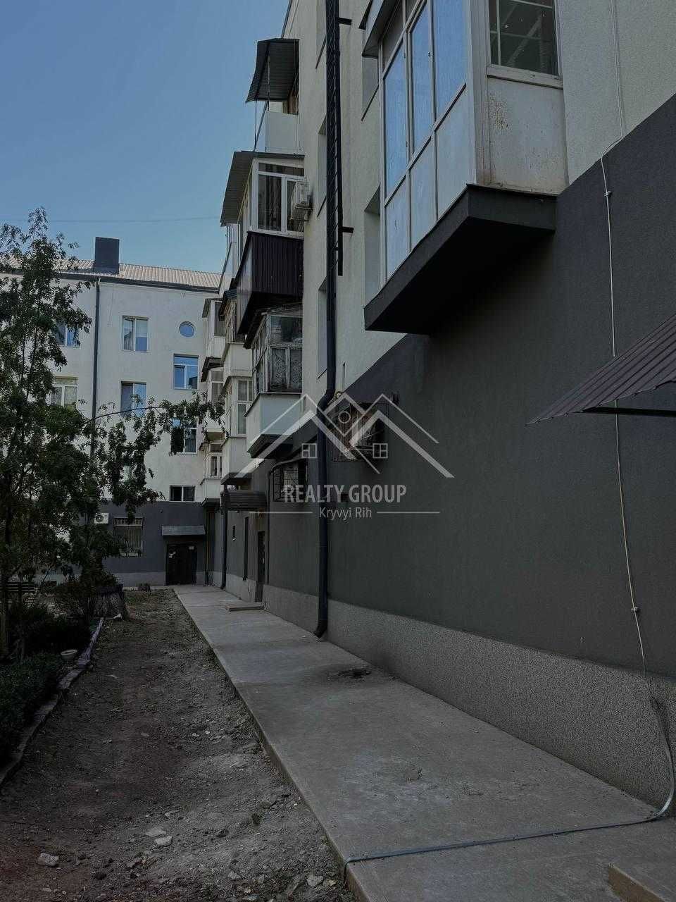 Продаж 2к студії на 96 кварталі