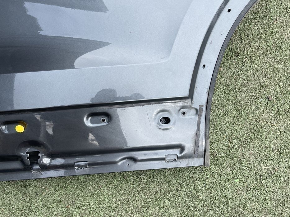 Двері задні ліві колір 6Y / Z7S AUDI Q8 4M8 2018-2022