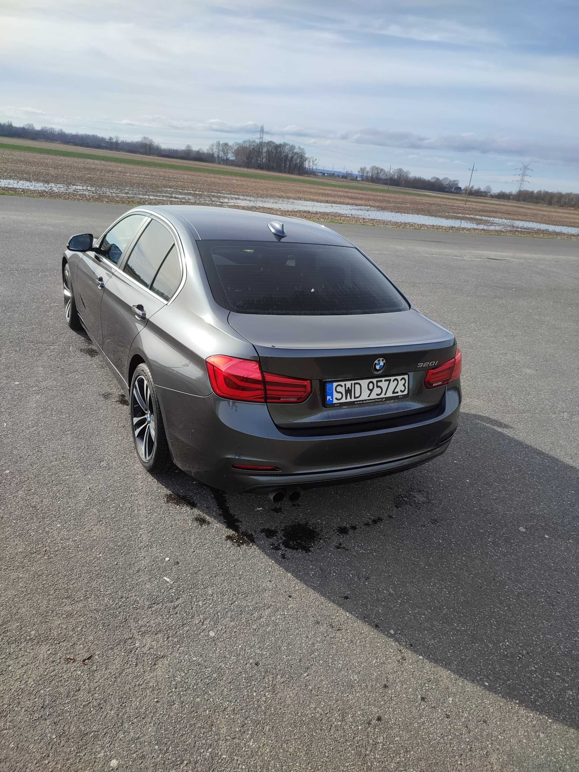 BMW F30  320i Polska