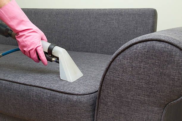 Profesjonalne pranie tapicerki meblowej – sof, kanap, foteli, wersalek