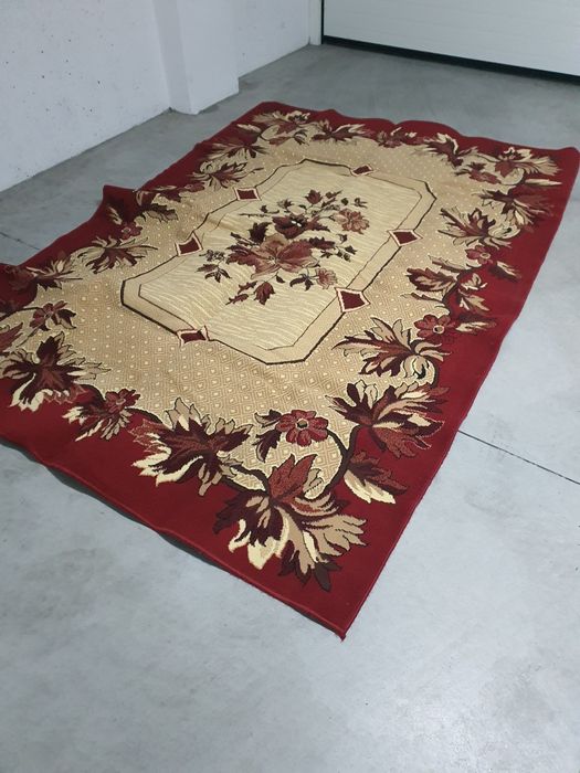Tapete 200×280 boa qulidade. Semi novo.