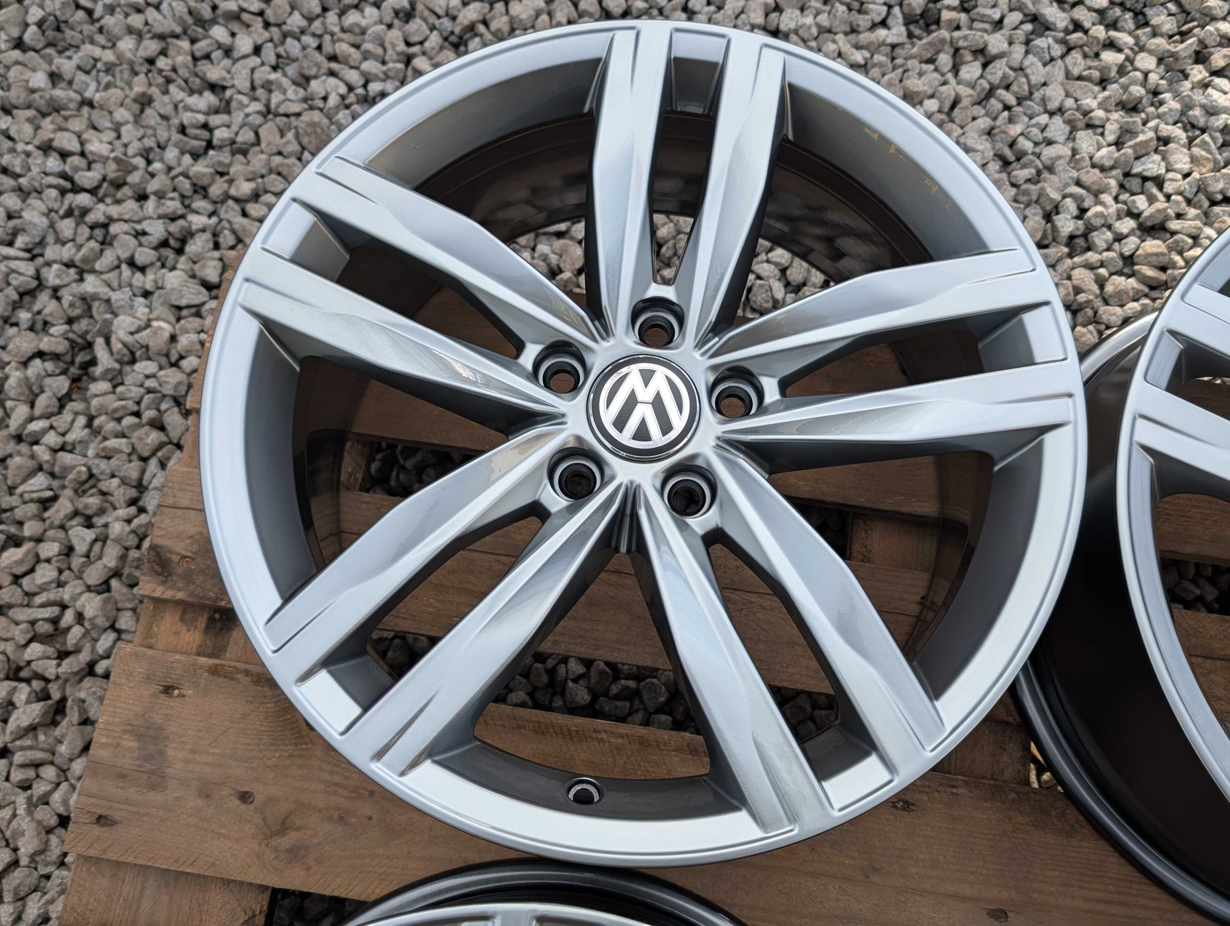 Oryginalne felgi VW Durban 18" 5x112 7.5J ET51 5G0 Golf