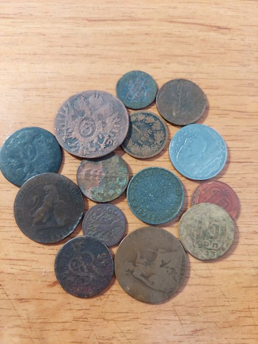 Монети копані різні
