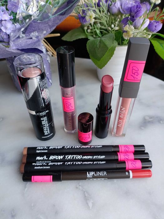 Пудра, помада, тени, румяна, тональная основа, карандаш, блеск