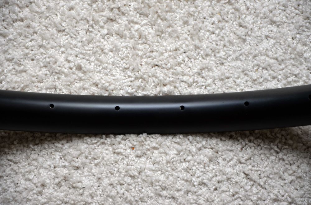 Obrecze karbonowe do DT Swiss Mavic 29  szer wewn 34mm OKAZJA GWAR