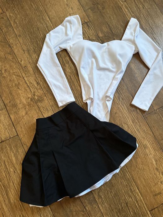 Костюм спідниця шорти та боді з чашками