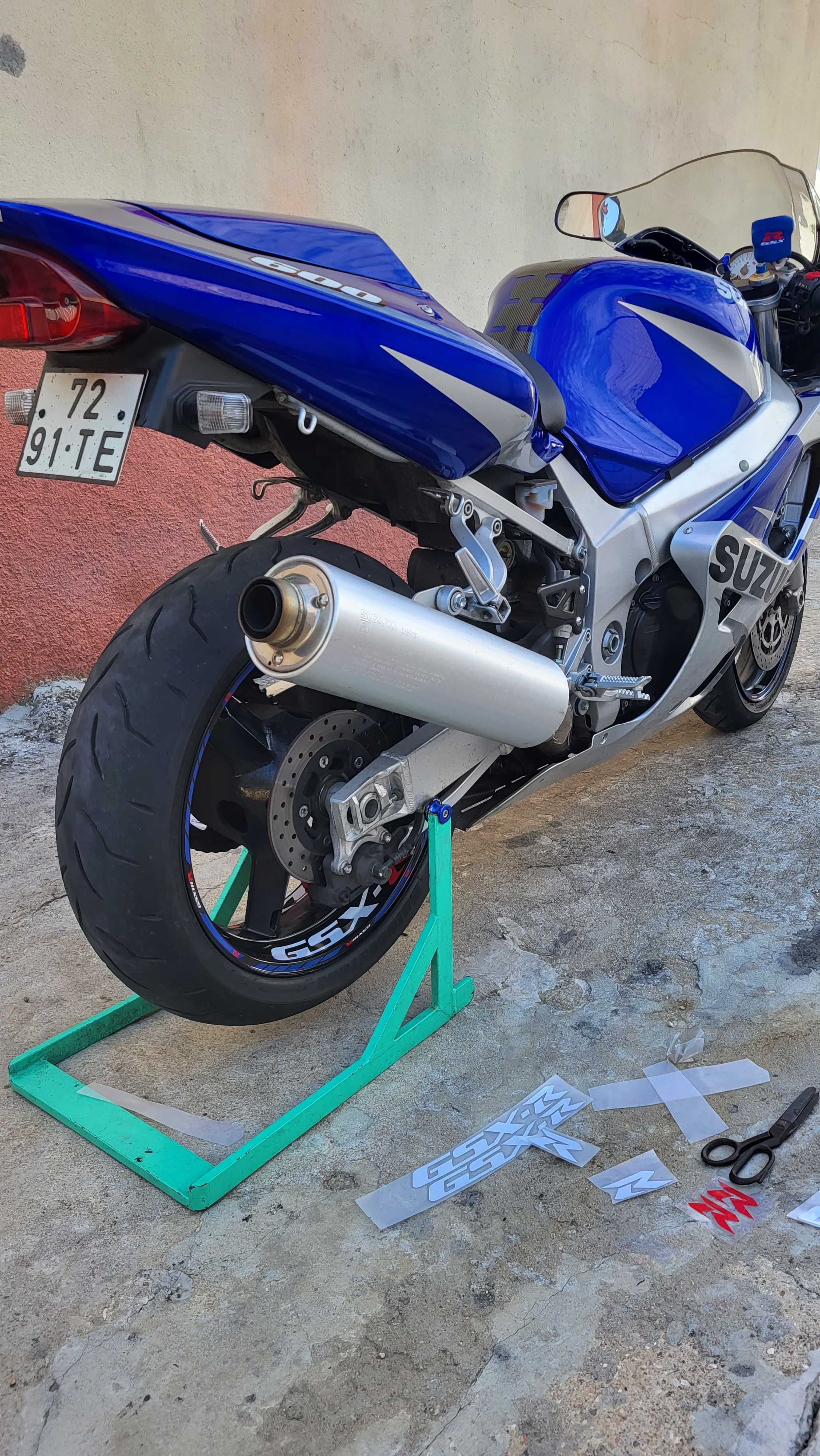 Suzuki GSXR 600 K2