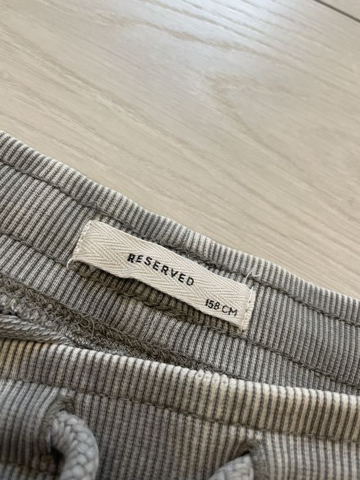 Spodnie dresowe rozmiar 158 Reserved