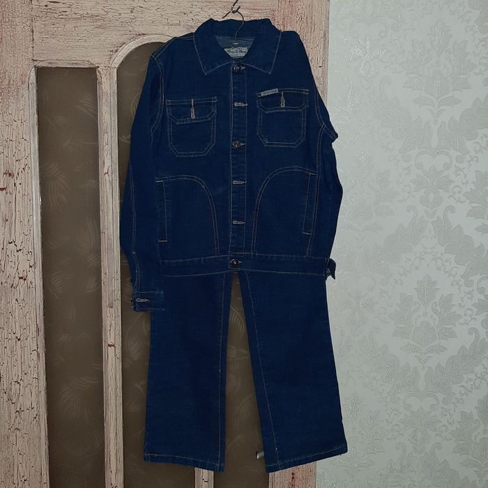 джинсовый  костюм   новый для подростков