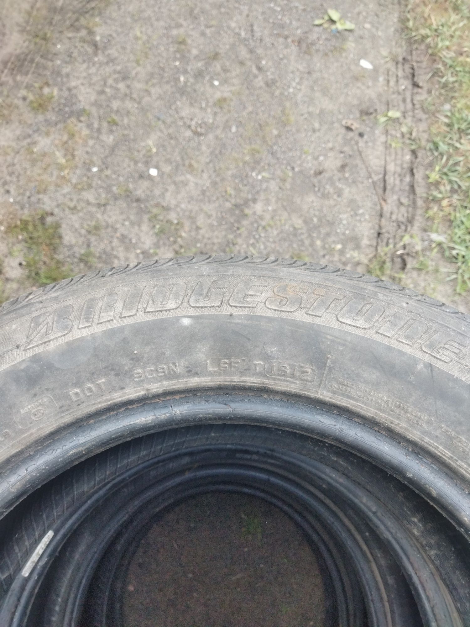 Резина BRIDGESTONE 195 65 R15 91V.2012 г.ЛЕТО