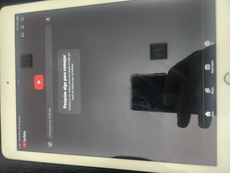 iPad (5ª geração) Wi-Fi Ecrã Multi-Touch de 9,7 polegadas