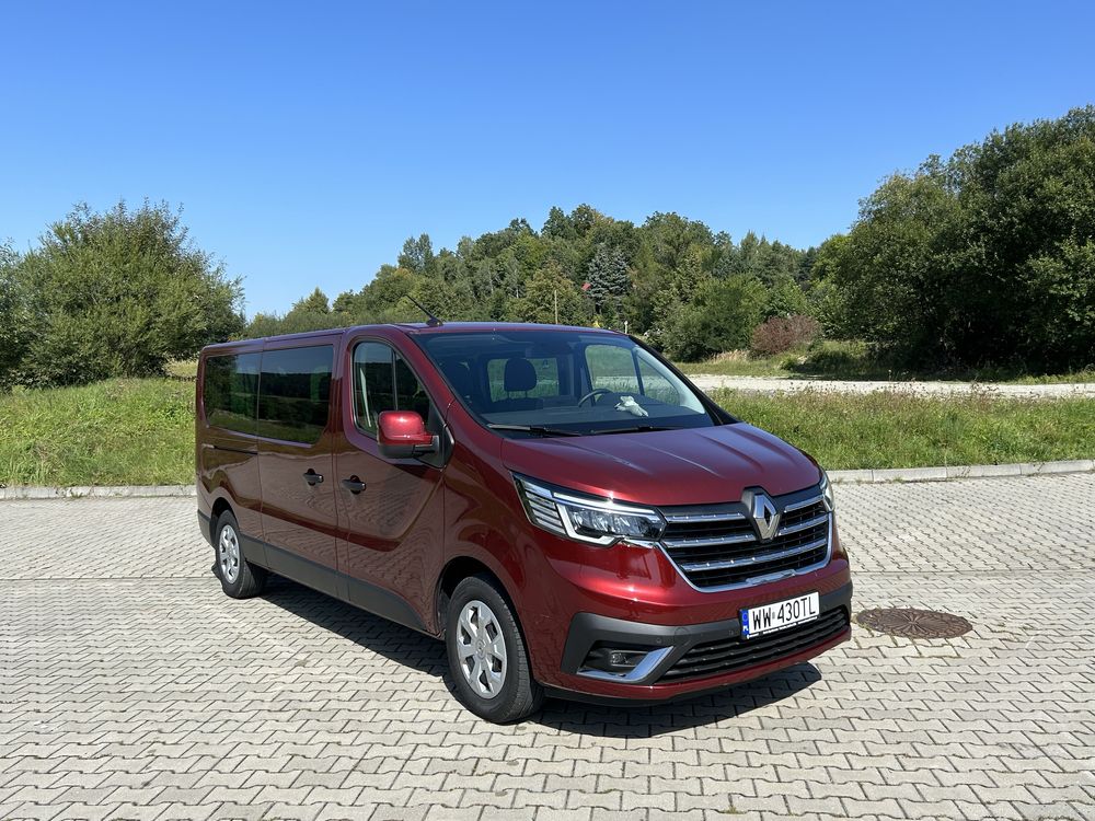 Wynajem busa 9 osób renault trafic