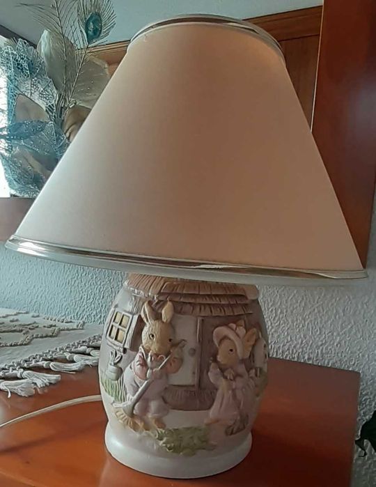 Candeeiros pintados à mão