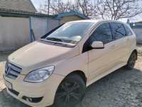 Mercedes Benz B-class 2011