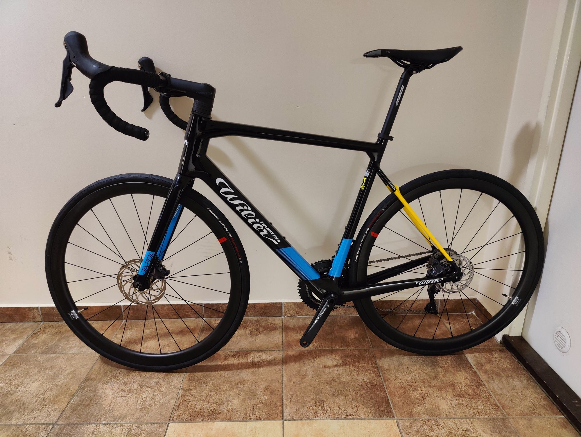 Wilier Garda Ultegra karbon plus karbonowe koła XL