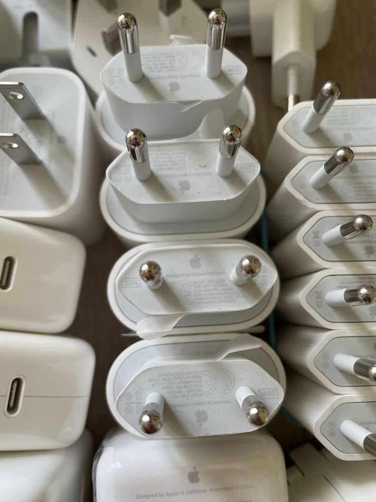 Зарядні пристрої та аксесуари оригінал Apple USB/USB-C