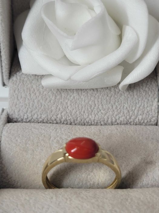 Złoty pierścionek z czerwonym kamieniem próba 585  sklep