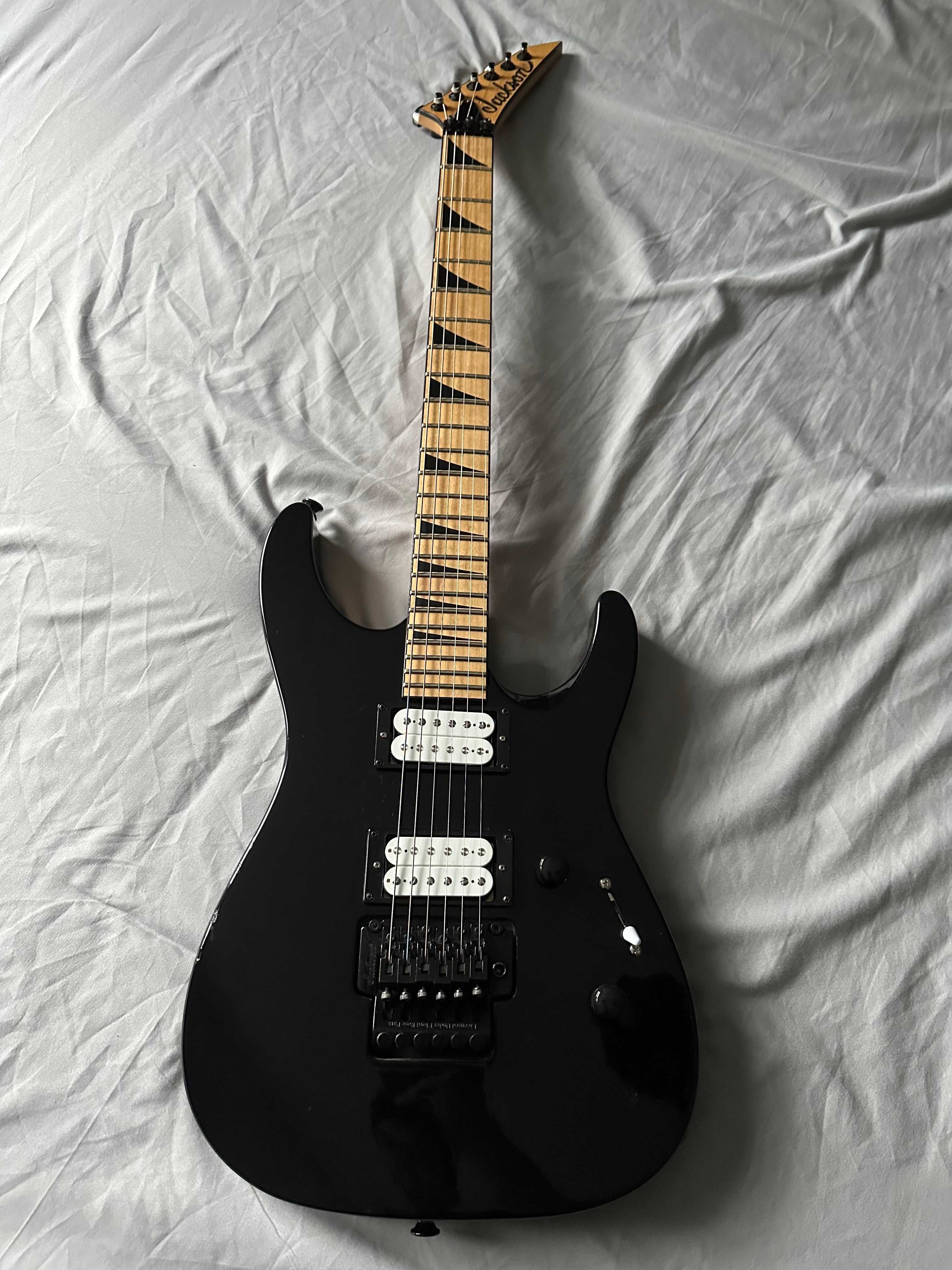 Jackson Dinky DK2M Made in Japan Tonerider futerał