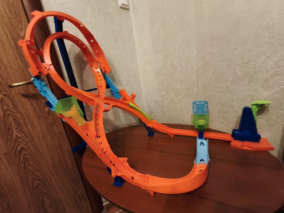 Дорога Hot Wheels