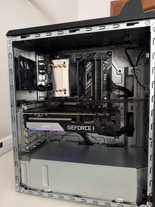 Komputer Gamimgowy Asus D15DK Ryzen 7 5800x / RTX 3070 / NVME / WIN 11
