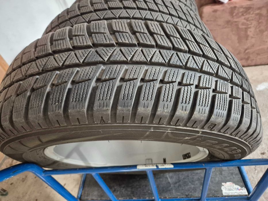 Koła zimowe 17"od Hondy CR-V IV 225/65R17 Falken 4 sztuki