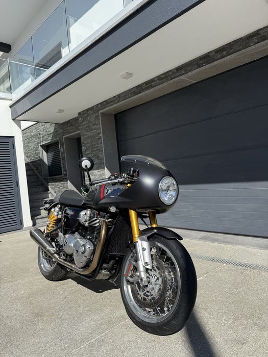 Triumph thruxton R