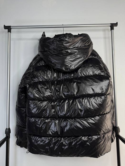 Пуховик монклер мужской