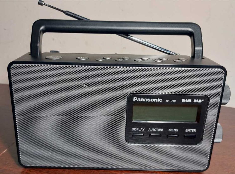 радіоприймач Panasonic RF-D10