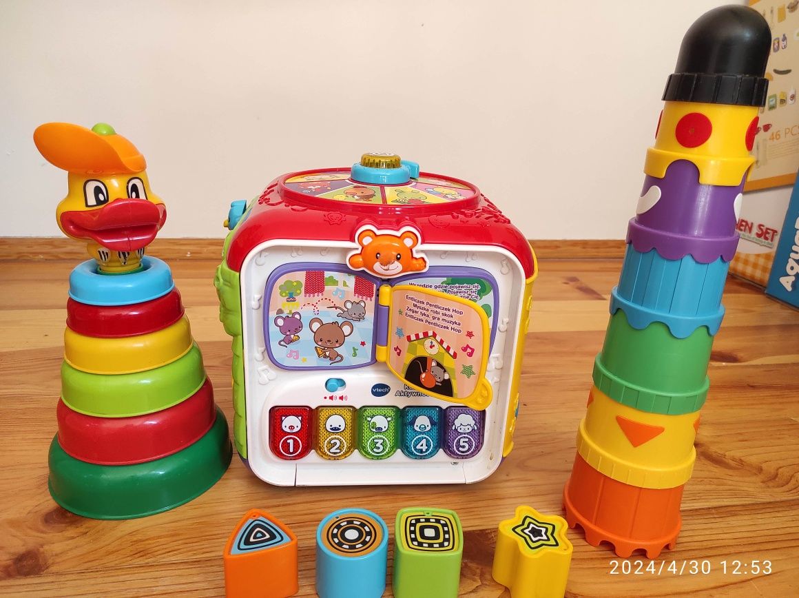 Kostka edukacyjna Vtech + 2 piramidy