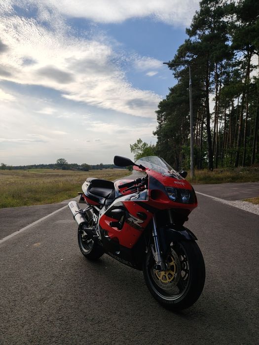 Suzuki GSX-R 750cm3 SRAD wtrysk 135km zamiana