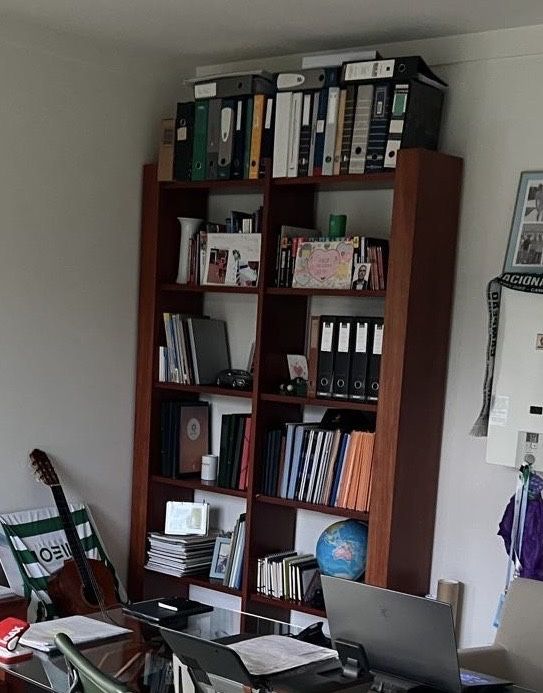 Movel em madeira maçica