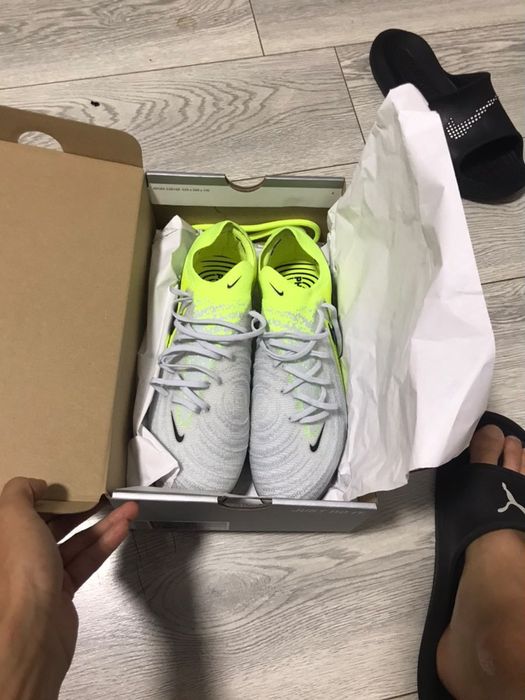 Бутсы Nike phantom. Елитки, профи !