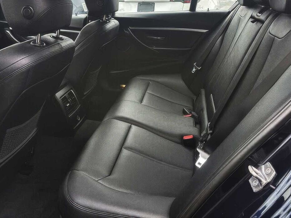 BMW 3 Series 330i      2017