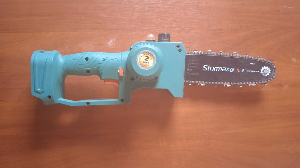 Акумуляторна ланцюгова пила Sturmax CCM9902CR 20В