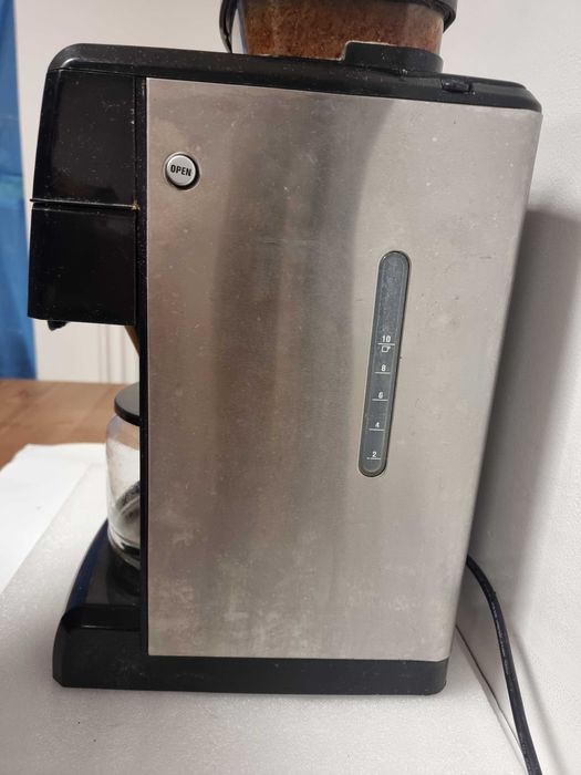 Ekspres przelewowy z młynkiem marki KAM400 AEG/ Elektrolux