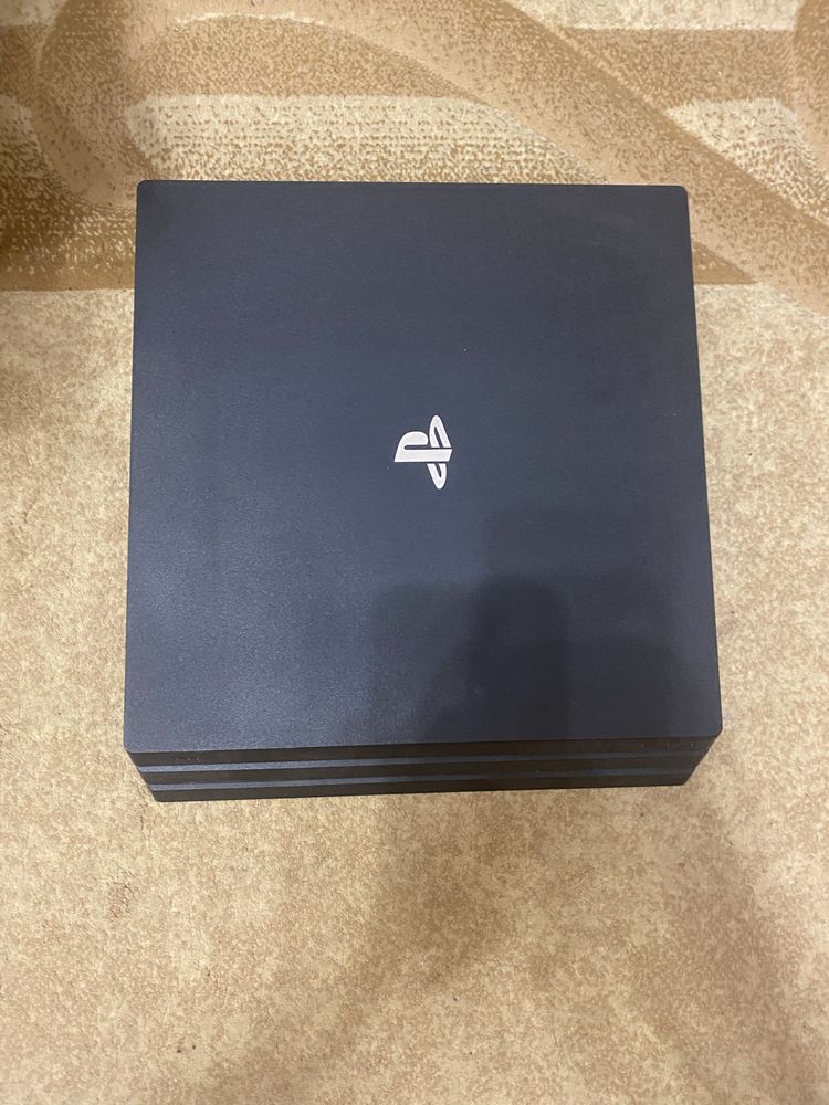 Playstation 4 pro / PS4 pro 1tb