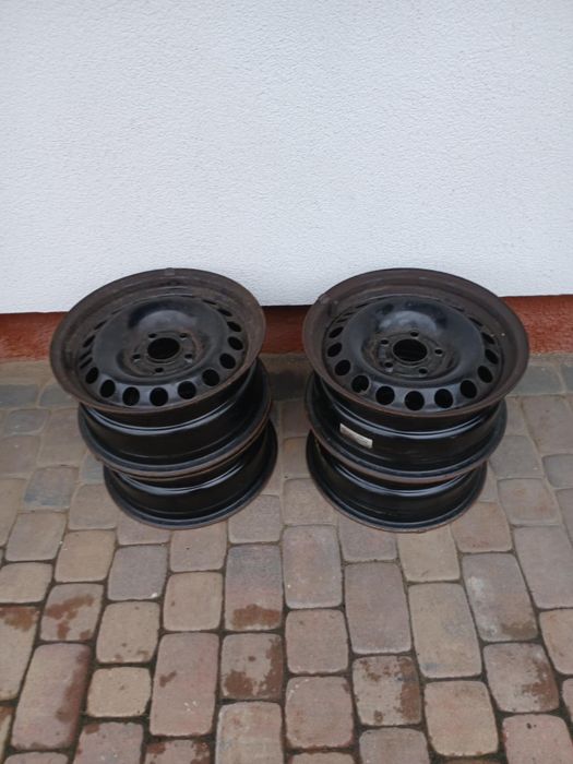 Felgi stalowe proste astra h rozstaw śrub 5x110 et 35