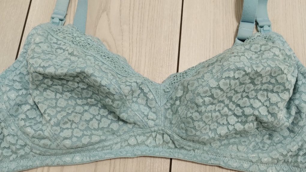 Продам бюстгальтер для кормления M&S