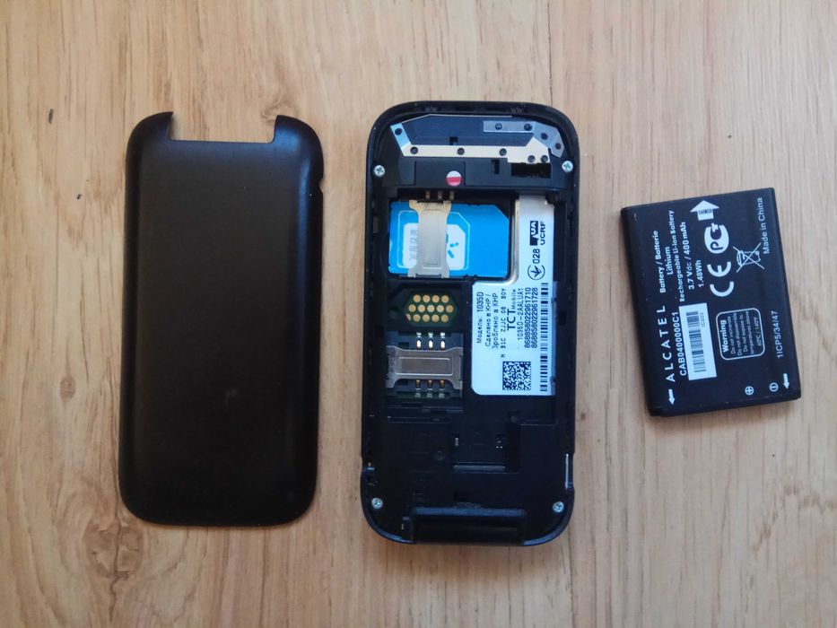 Телефон Alcatel One Touch 1035D 2сім карти/жабка відмінний стан