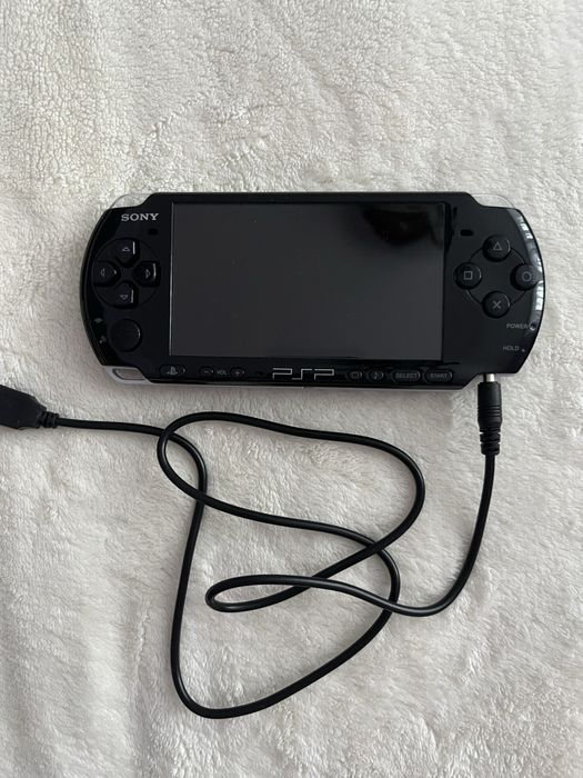 Sony PSP-3000 в хорошому стані