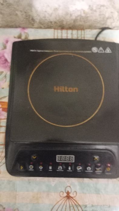 Продам индукционную плиту Hilton + 2 кастрюли в подарок