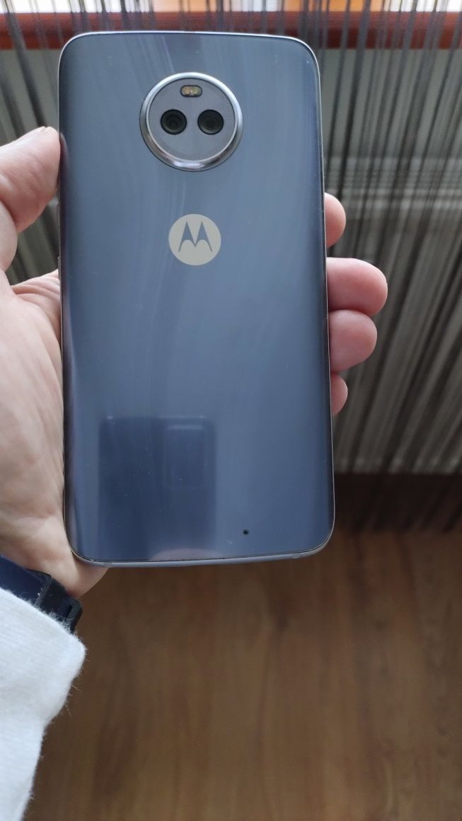 Telefon Motorola x4