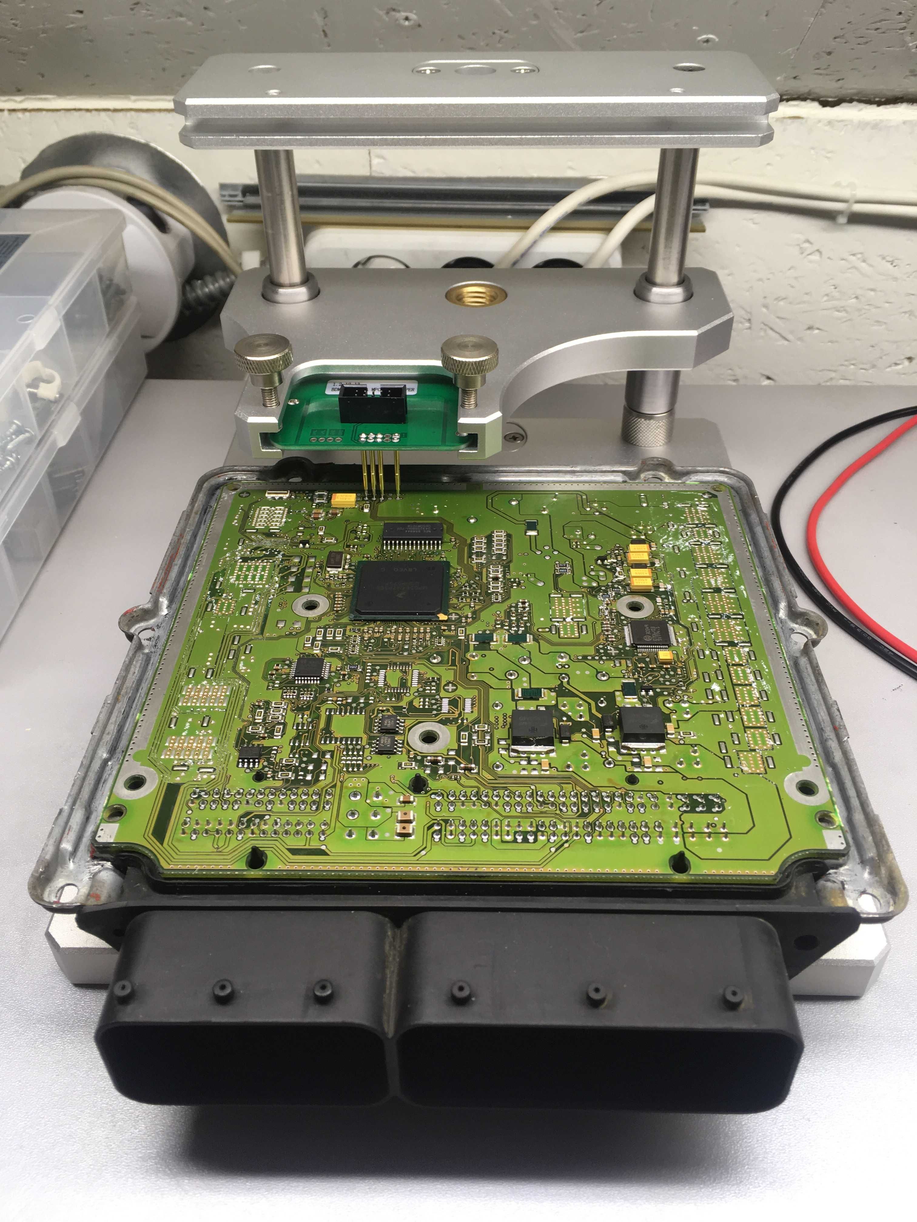 Программатор KTAG v2 + адаптеры + позиционный BDM/BSL стол [металл]